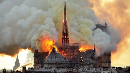 Notre-Dame em chamas