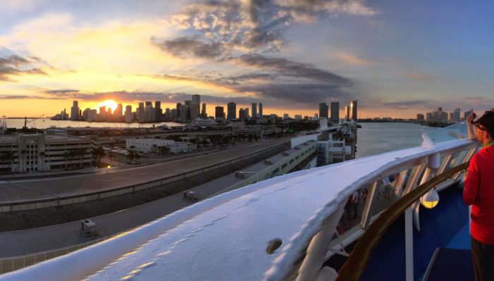 Zarpando do porto de Miami