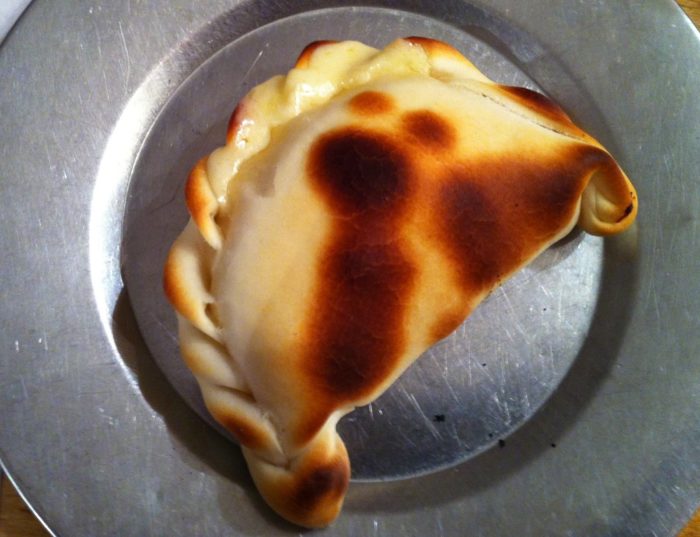 A famosa (e deliciosa) empanada argentina