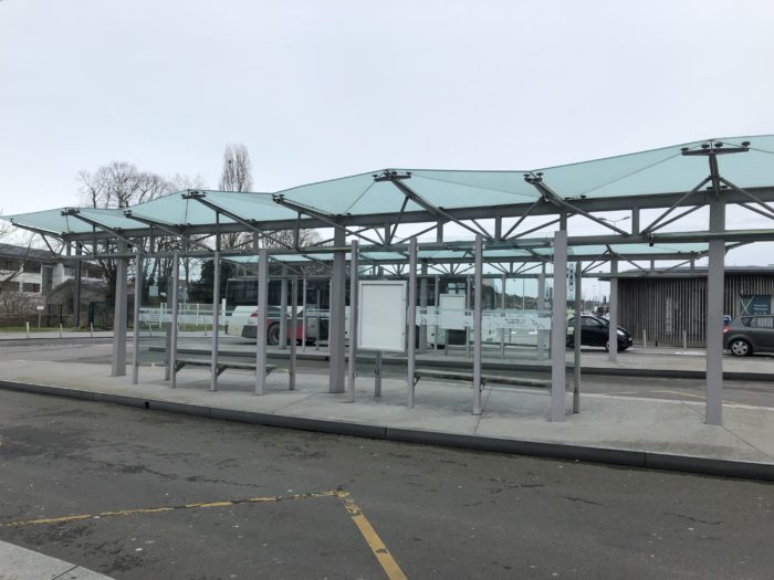 Estação de Saint-Malo em frente ao Gare (estação de trem)