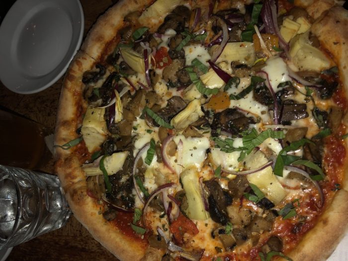 Lynora’s | Pizza Vegetariana ($18,95)